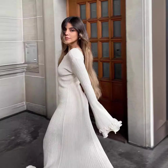 Damen Elegantes Strickkleid mit Rüschendetails und langen Ärmeln EB