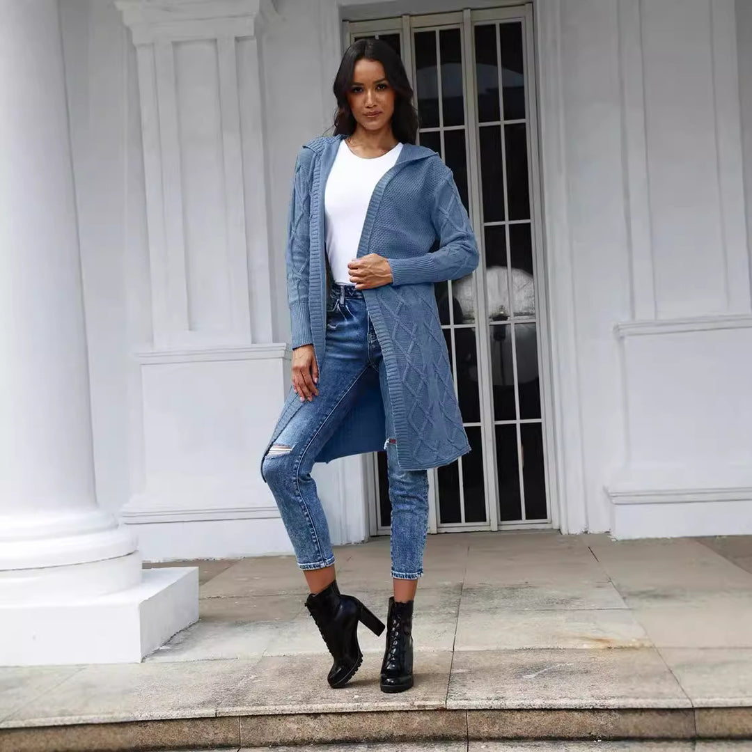 Damen Strickjacke mit Kapuze und stilvollem Zopfdesign EB
