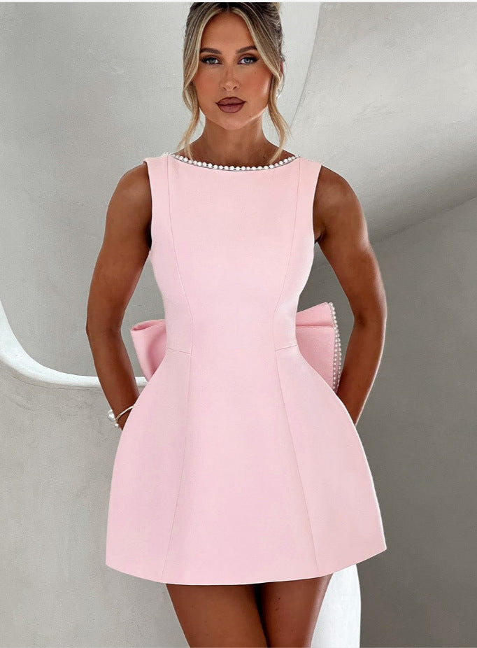 Damen Elegantes skulpturales Minikleid mit Perlenverzierung EB