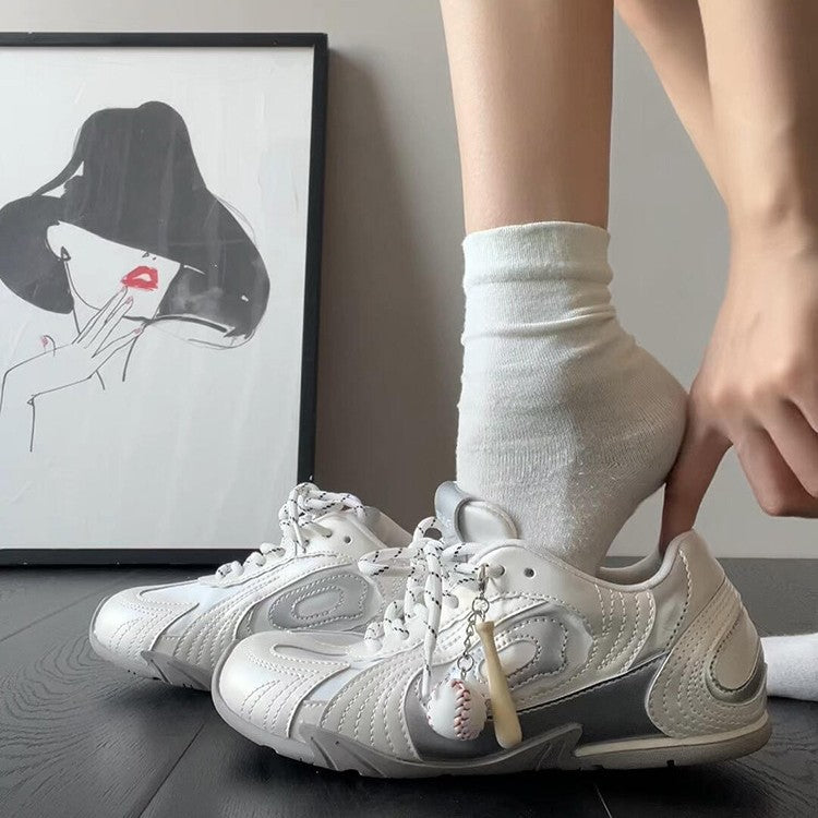 Damen sportliche Sneakers mit innovativem dämpfenden Sohlenprofil EB