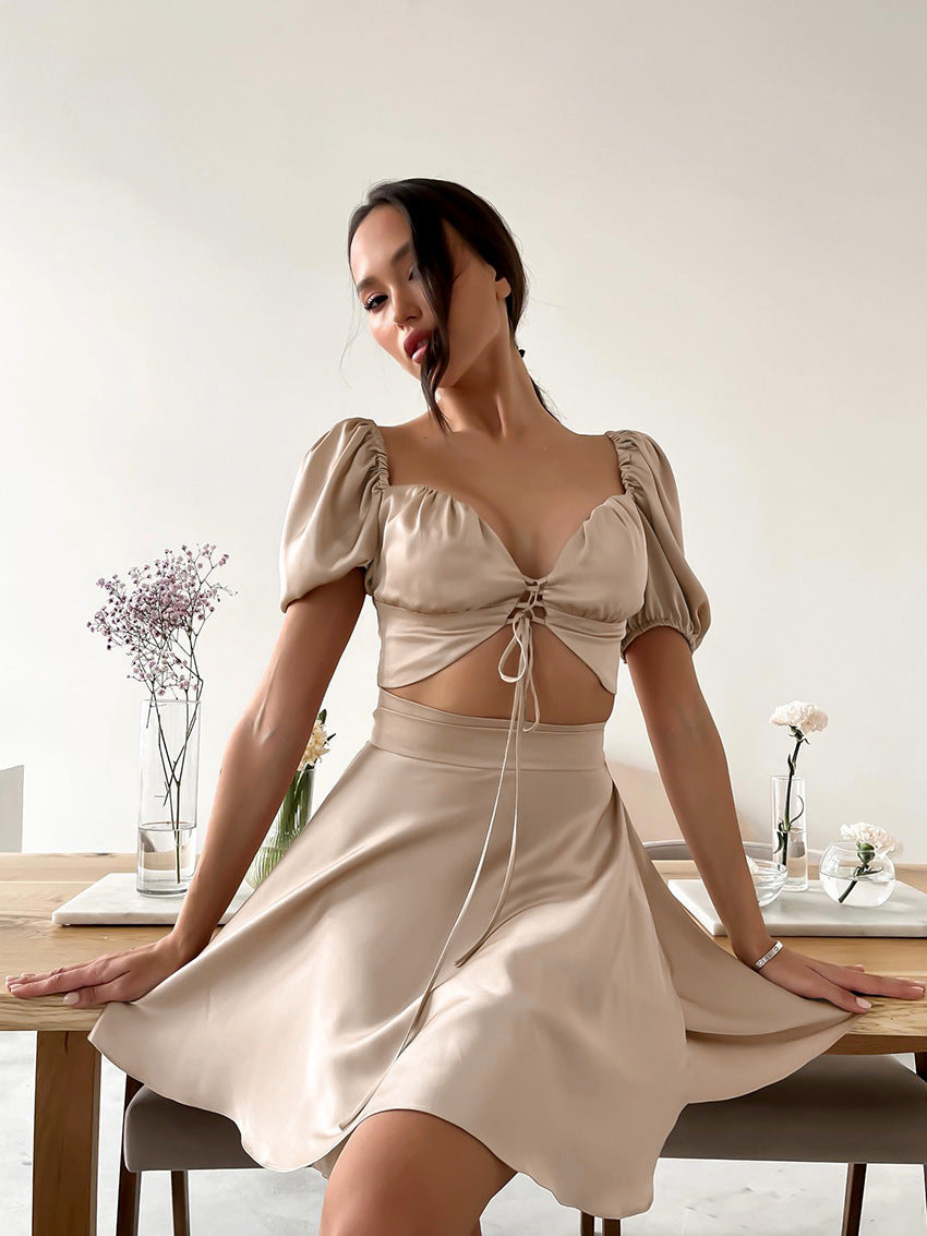 Damen Verspieltes Wickelkleid mit Puffärmeln und Schleifendetail EB