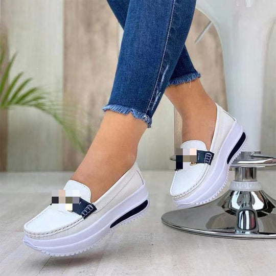 Damen Komfortable und modische Slip-On Mokassins EB