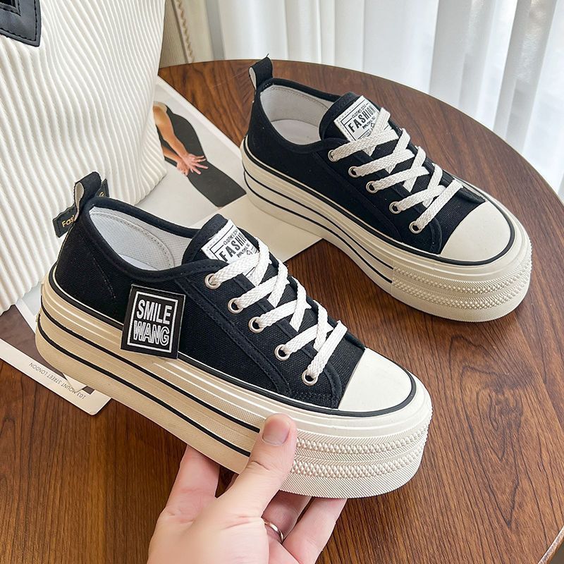 Damen Plattform Sneakers mit modischem Textildesign und verstärkter Gummisohle EB
