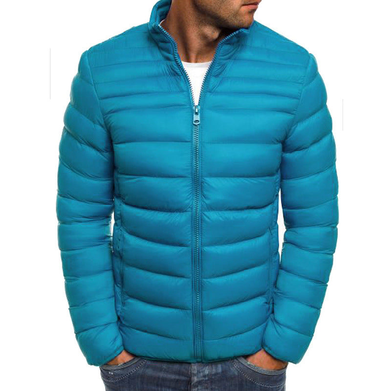 Herren modische Steppjacke mit hohem Kragen und seitlichen Reißverschlusstaschen EB