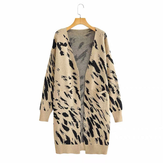 Damen Grobstrick-Cardigan mit modischem Leopardenmuster und praktischen Taschen EB