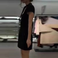 Damen elegantes Minikleid mit Hemdkragen und transparentem Einschnitt EB