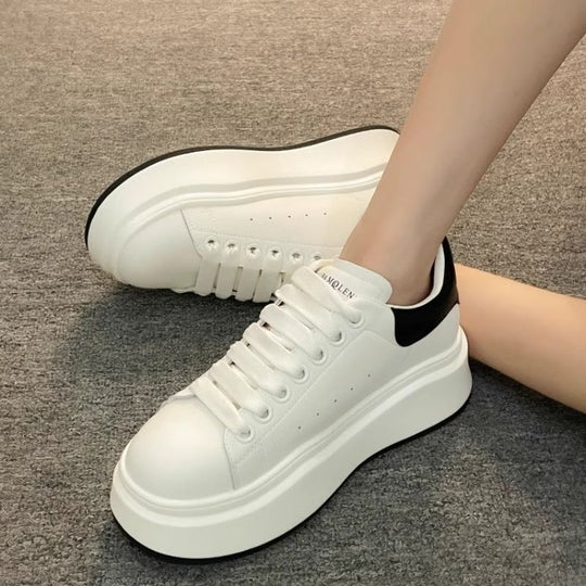 Damen Trendige Sneakers mit hohem Komfort und modischem Design EB
