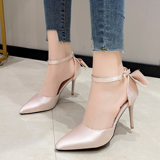 Damen Satin High Heels mit transparentem Riemen und Schleifenapplikation EB