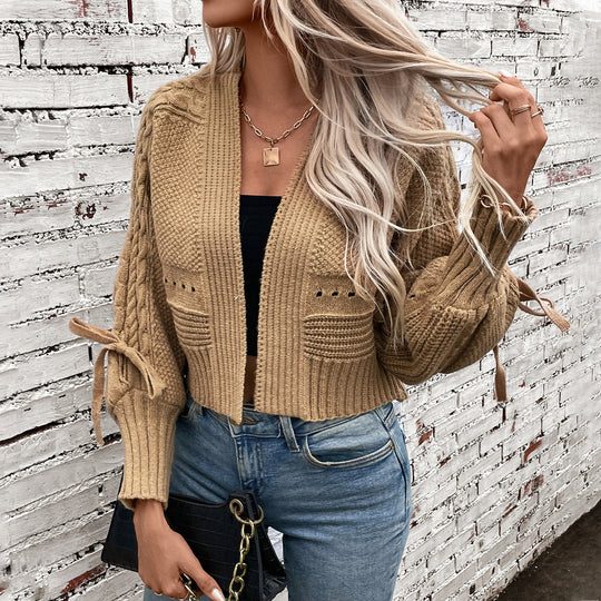 Damen modische Strickjacke mit voluminösen Ärmeln und Zopfmuster EB