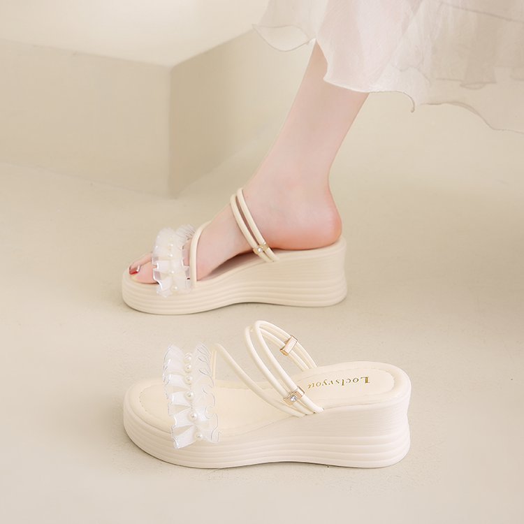 Damen Wedge-Sandalen mit Rüschen und Perlenverzierung EB