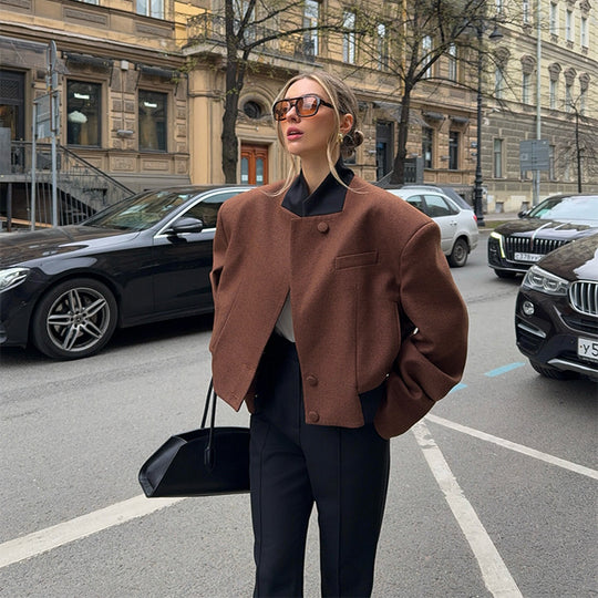 Damen Modische Kurzjacke mit oversized Schnitt und elegantem Kragen EB