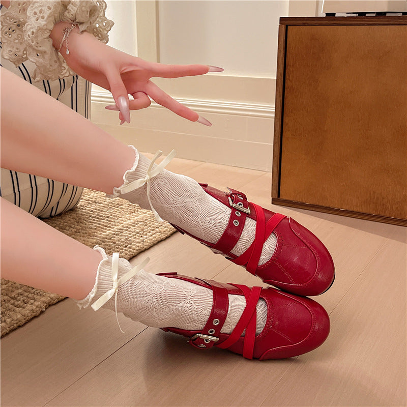 Damen Ballerinas mit stylishen Riemchen und mittelhohem Absatz EB