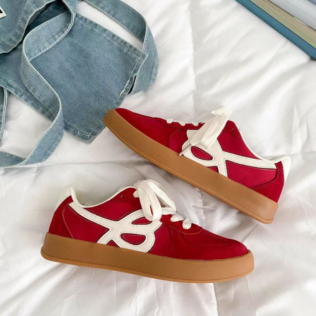 Damen Sneakers im sportlich-eleganten Retro-Design mit hochwertigen Material und bequemer Sohle EB