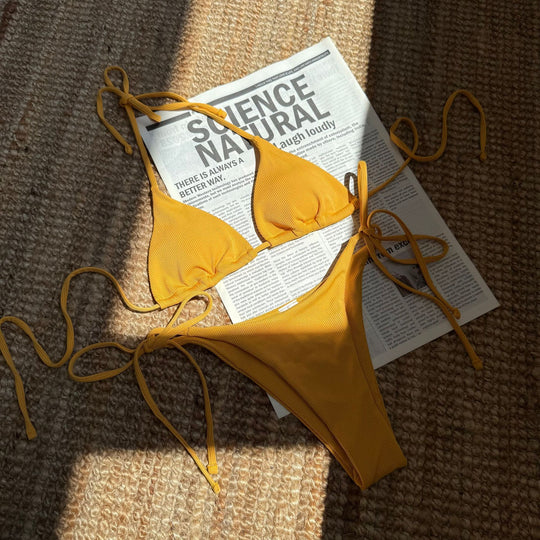 Damen Triangel-Bikini-Set mit verstellbaren Bindebändern und texturiertem Stoff EB