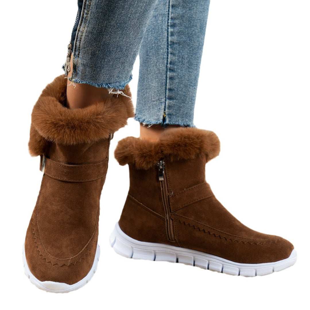 Damen nan gefütterte Kurzstiefel mit Kunstfellbesatz, Velourslederoptik, seitlichem Reißverschluss, dekorativer Metallschnalle und profilierter Lightweight-Sohle EB