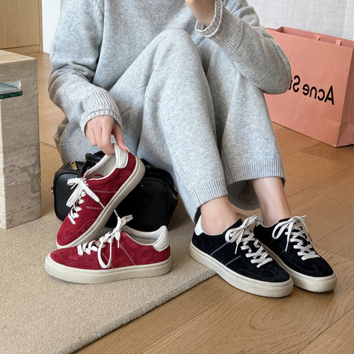 Damen Sportliche Sneakers aus hochwertigem Wildleder mit atmungsaktiver Innensohle und dämpfender Sohle EB