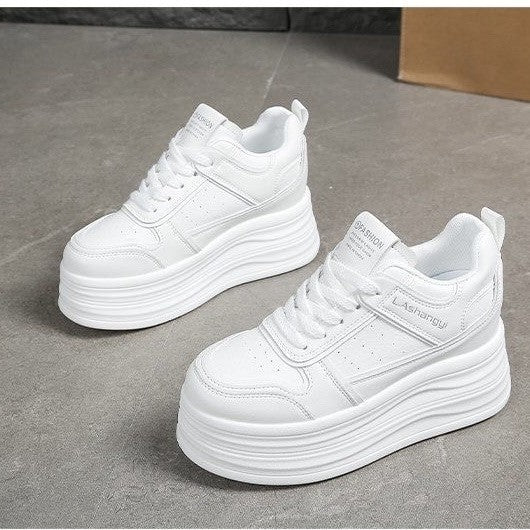 Damen modische Plateau-Sneaker mit strukturiertem Obermaterial und komfortablem Dämpfungssystem EB