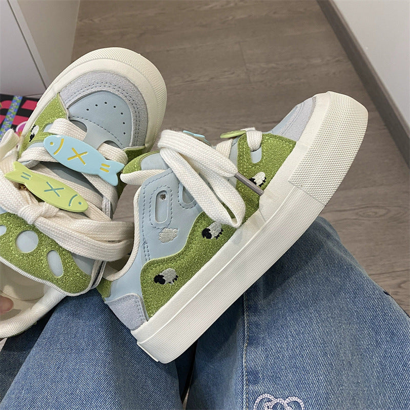 Damen Sneakers mit buntem Muster und verspielten Applikationen EB