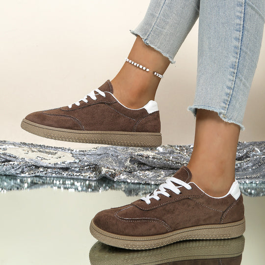 Damen Sneaker aus weichem Wildleder mit rutschfester Sohle EB