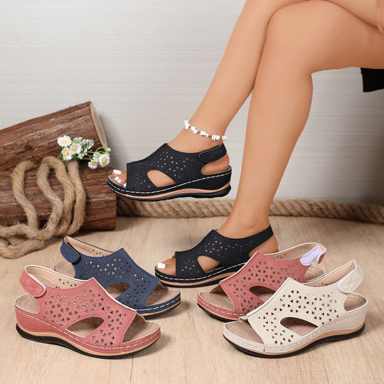 Damen Atmungsaktive Sandalen mit elegantem Cut-Out-Design und anatomischem Fußbett EB