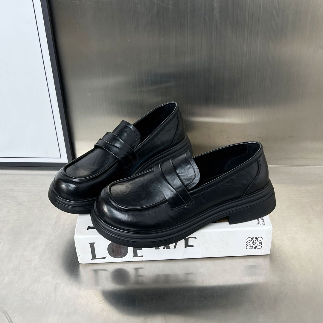 Damen Modische Slipper mit komfortablem Fußbett und edler Verzierungsnaht EB
