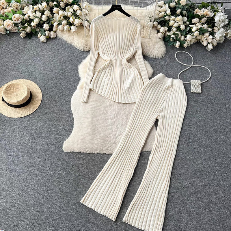Damen modisches Strick-Loungewear-Set mit schmeichelnden Rippdetails EB