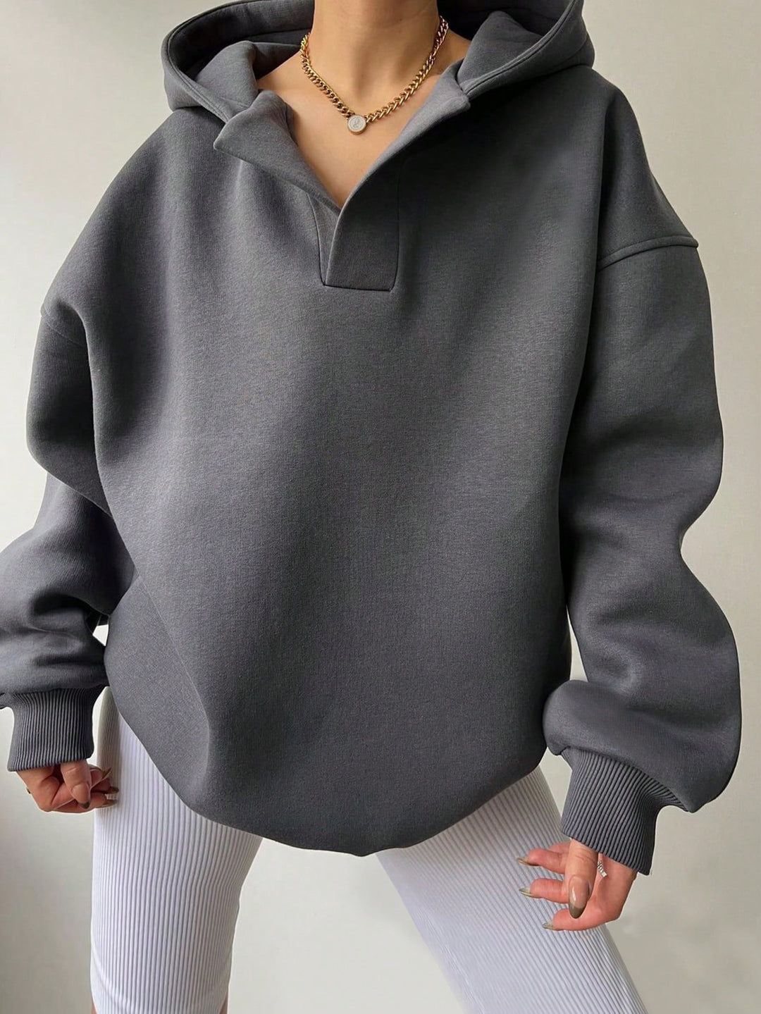 Damen Oversized Kapuzenpullover mit einzigartigem Kragen EB