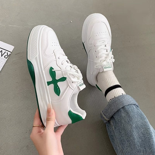 Damen Modische Freizeitsneaker mit atmungsaktiver Oberflächenstruktur EB