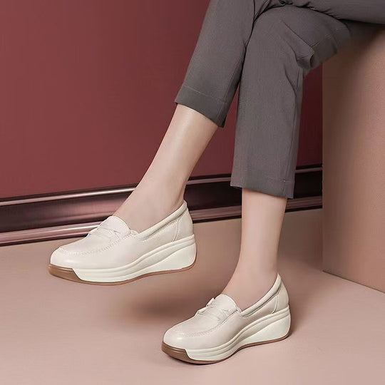 Damen Bequeme und elegante Slip-On Sneakers mit dämpfender Sohle EB