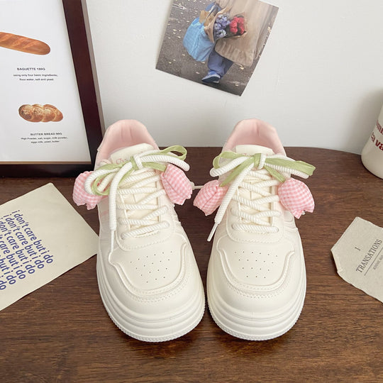 Damen Sneakers mit verspieltem Blumenmotiv und gepolsterter Laufsohle EB