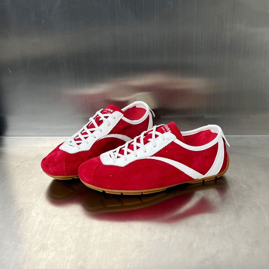 Damen Sportliche Sneakers aus hochwertigem Wildleder mit innovativer Sohlenkonstruktion EB