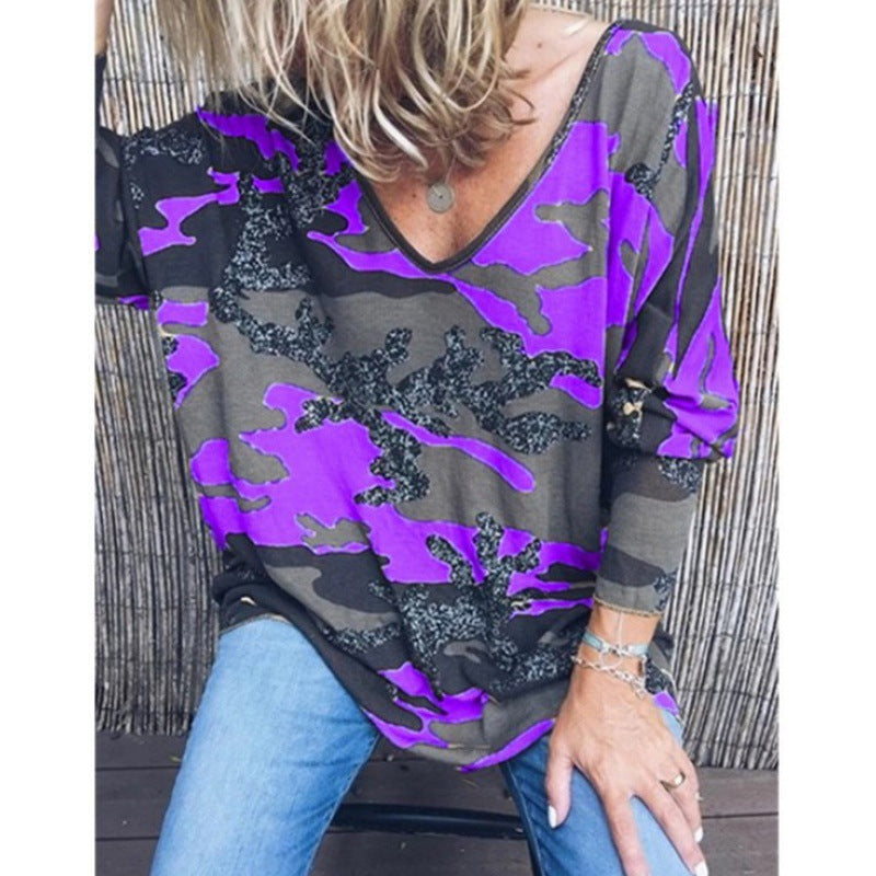 Damen Oversize V‑Ausschnitt Longshirt mit Camouflage‑Print und Glitzerbesatz EB