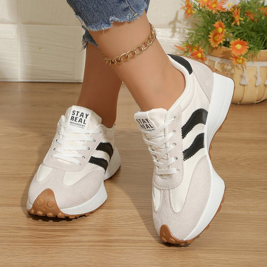 Damen Sportliche Retro Sneakers mit rutschfester Laufsohle EB