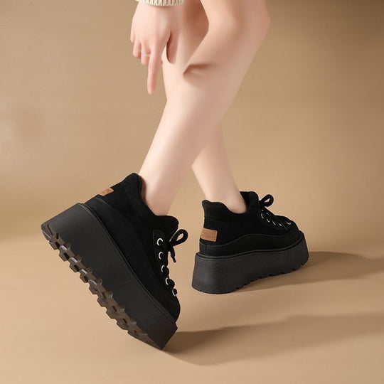 Damen Modische Plateausneaker mit robustem Obermaterial und hochgezogenem Schaft EB