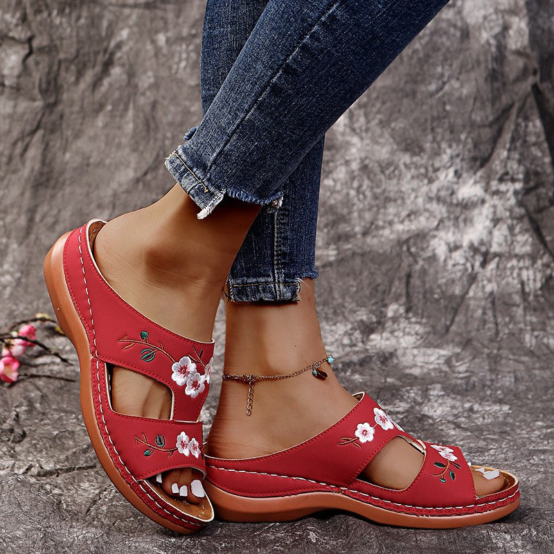 Damen Sandalen mit blütenverziertem Design und ergonomischer Sohle EB