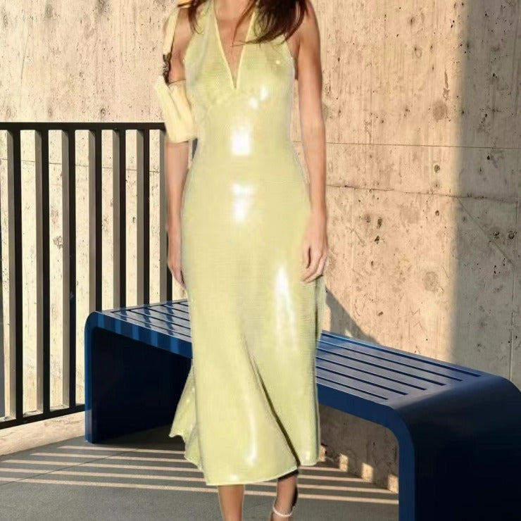 Damen Elegantes Midi-Kleid mit schimmerndem Obermaterial und V-Ausschnitt EB