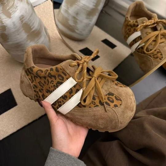 Damen modische Riemchen Sneaker aus Wildleder EB