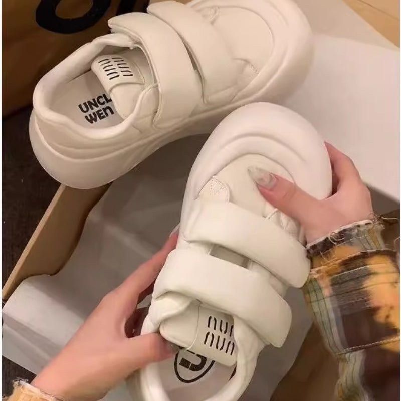 Damen Sportliche Plateau Sneakers mit verstellbarem Klettverschluss EB