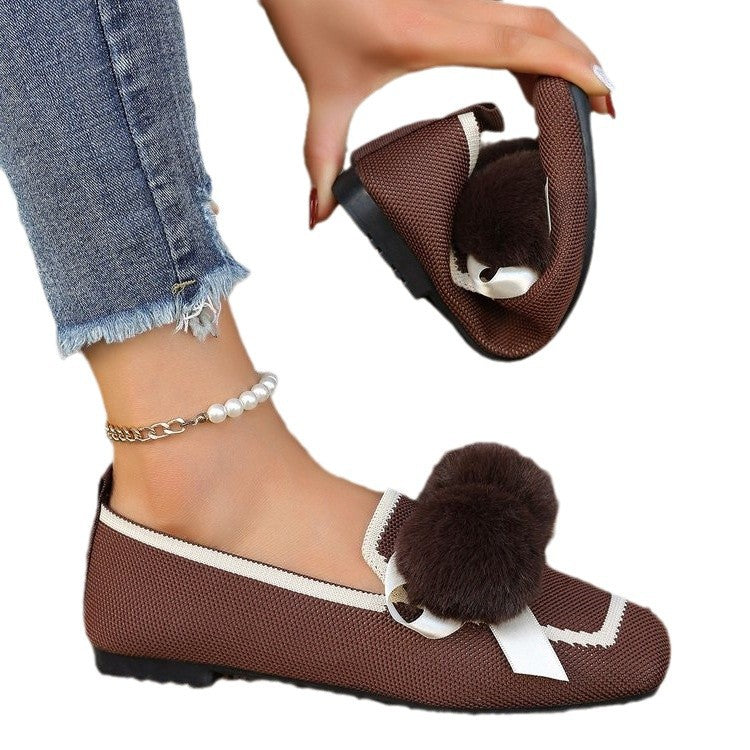 Damen Flauscher Pantoletten mit eleganten Pom-Pom-Applikationen EB