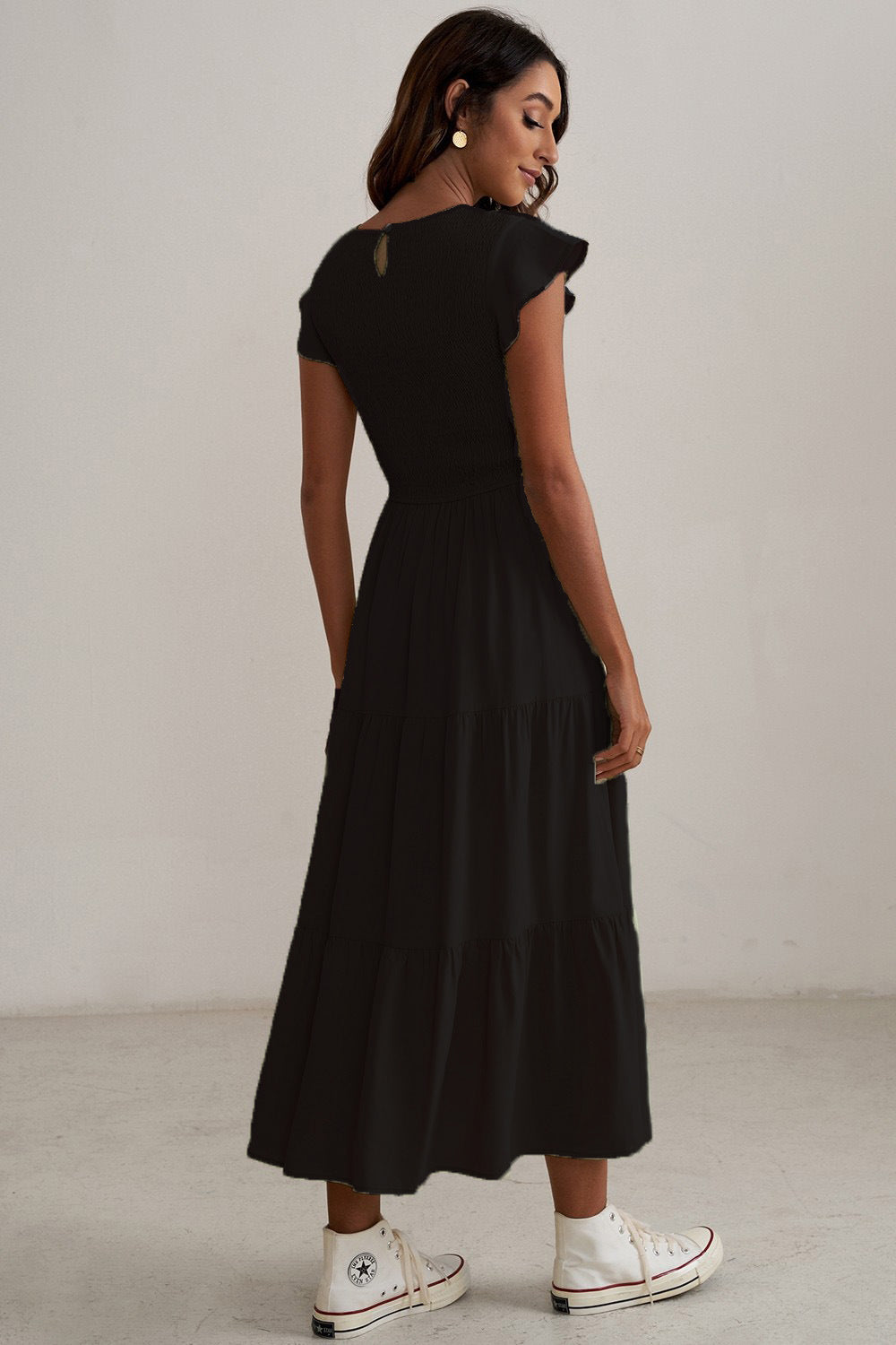 Damen Maxikleid mit voluminösen Rüschen und elastischem Rücken EB