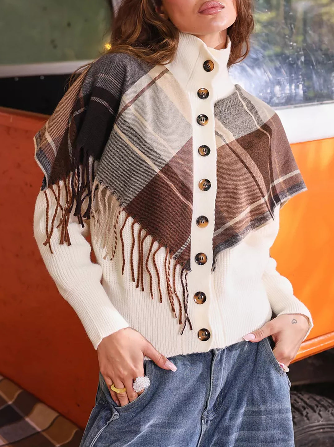 Damen eleganter Cardigan mit Fransen und dekorativen Knöpfen EB