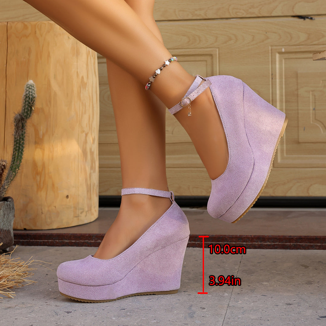 Damen Wedge-Pumps mit dekorativem Riemchen und exzellentem Fußbett EB