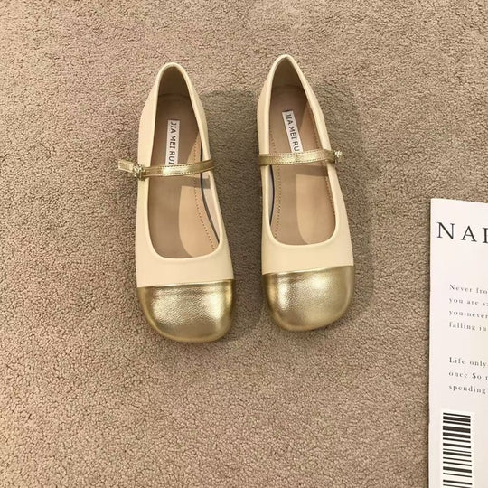 Damen Ballerinas mit elegantem Riemen und glänzender Zehenkappe EB