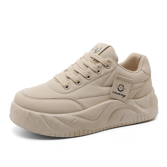 Damen Sportliche Chunky Sneakers mit dämpfendem Profil und robustem Obermaterial EB