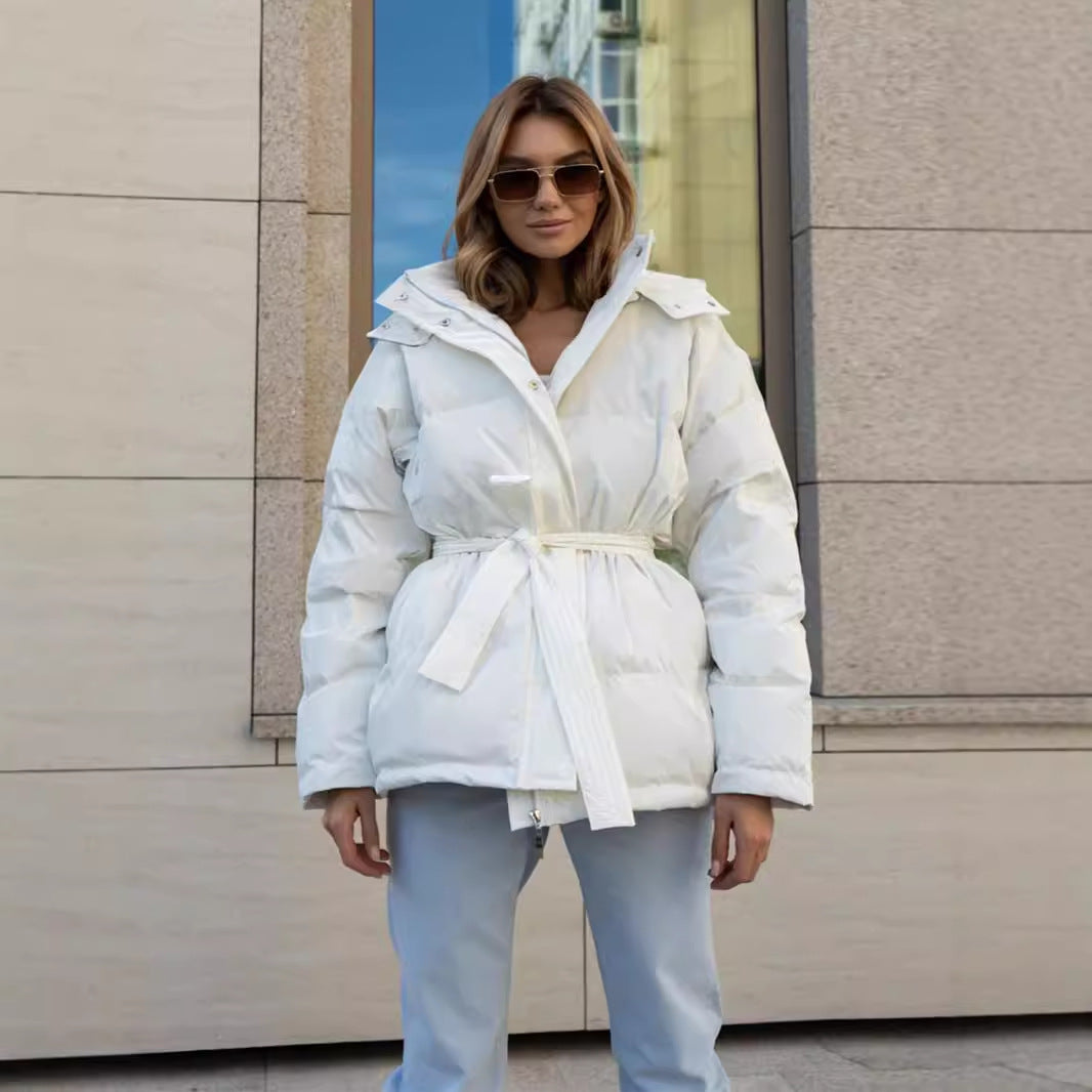 Damen Wattierte Jacke mit Kapuze und seitlichen Taschen EB