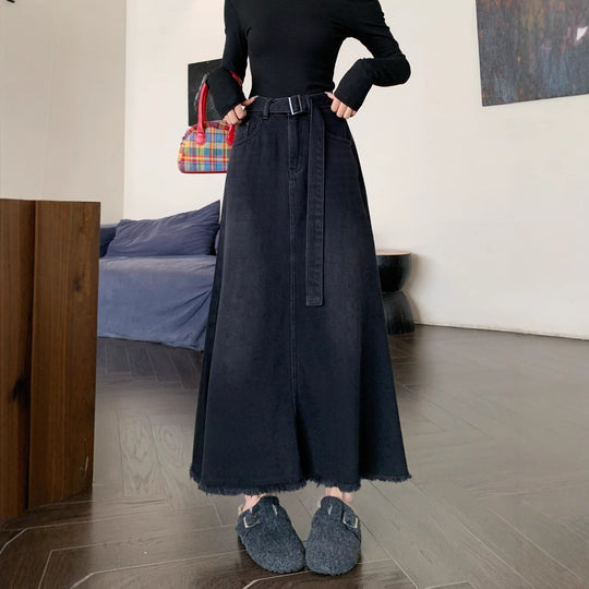 Damen Maxirock mit lässigem Gürtel und fransigem Saum EB