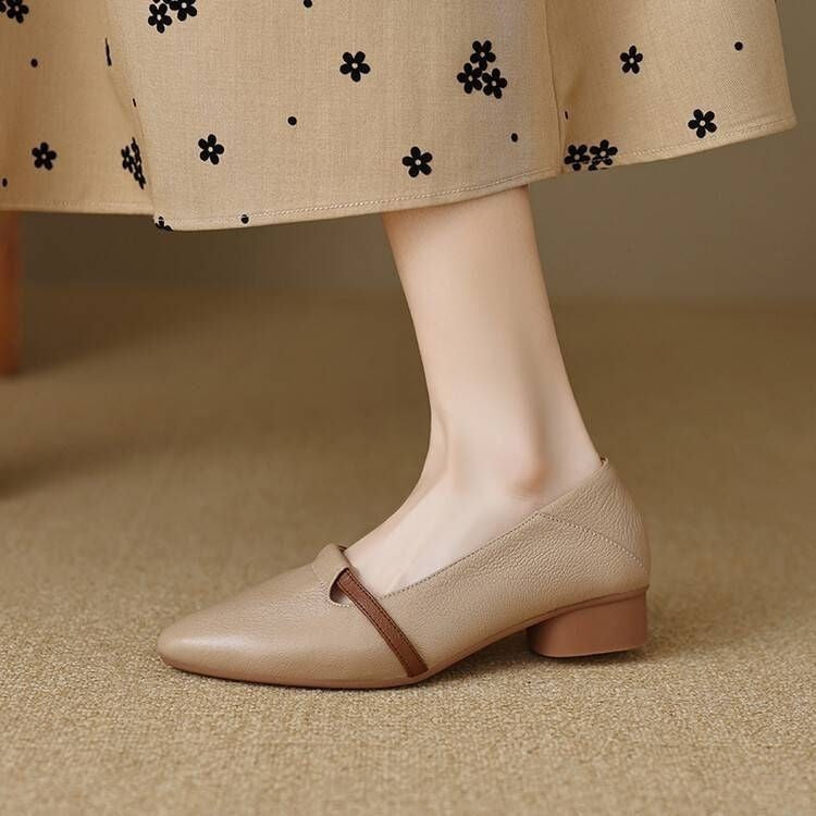 Damen Elegante Ballerinas mit schickem Riemchen und hochwertigem Lederoberteil EB