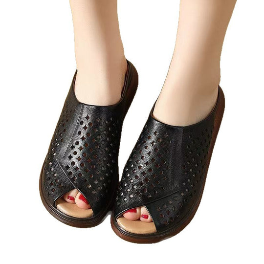 Damen Bequeme Clogs mit perforiertem Design und individuellem Tragekomfort EB