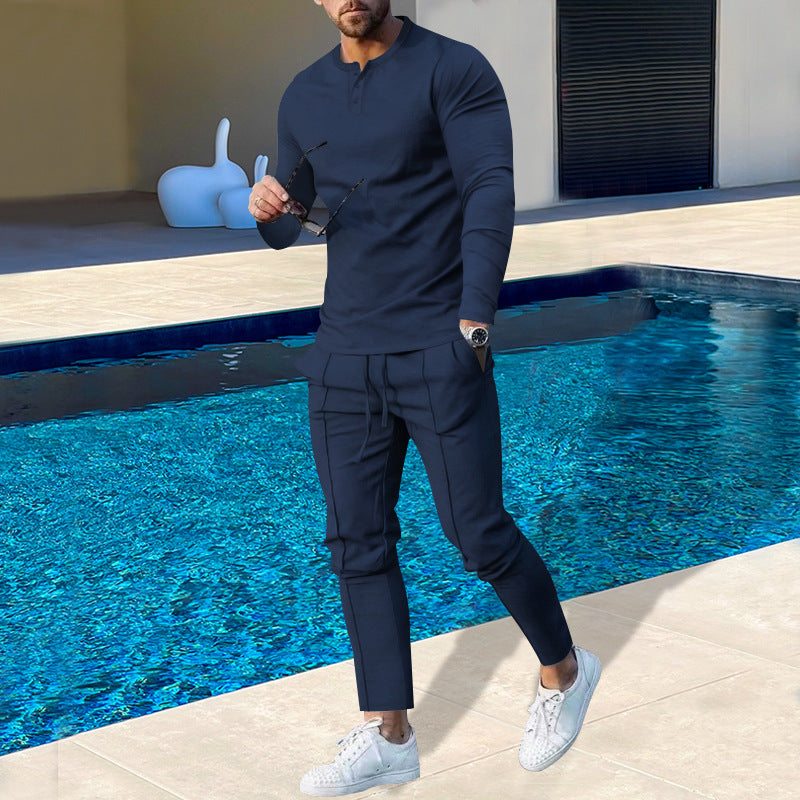 Herren nan athletisches Henley-Langarmshirt und schmal zulaufende Jogginghose mit Ziernähten EB