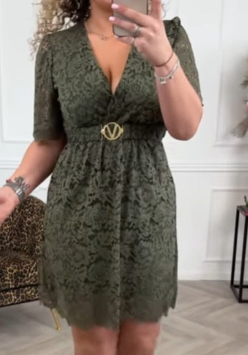 Damen Knielanges Spitzenkleid mit elegantem V-Ausschnitt und dekorativem Gürtel Heidi-Mode